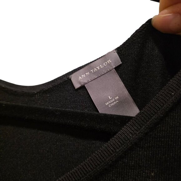 Ann Taylor Womens Black V-Neck Long Sleeve Ruched Quarter Sleeve Sweater Top L - Picture 3 of 7